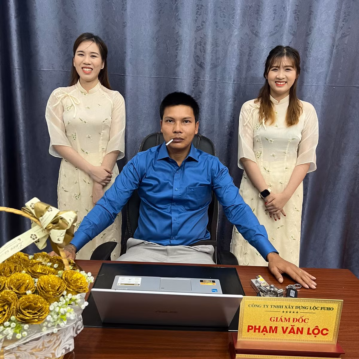 Bên cạnh công việc là một Youtuber chia sẻ về cuộc sống hàng ngày, Lộc Fuho vẫn duy trì công việc xây dựng của mình.