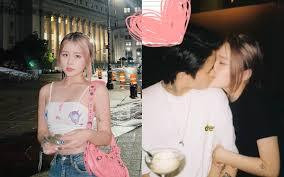 Ngoài ra, Chao còn chụp lại nhiều khoảnh khắc bạn trai tự tay vào bếp làm bánh, nấu cơm, đưa đi ăn nhà hàng sang trọng hay đặt đồ ăn ngon cho mình.