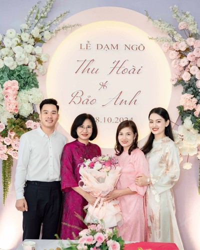 Nói về nửa kia của cuộc đời, Thu Hoài nhận xét anh chàng là người chân thành, tình cảm và nam tính.