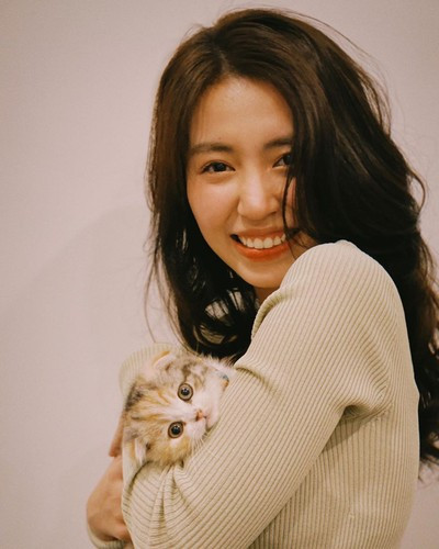 Mẫn Tiên bắt đầu quay trở lại với công việc nhưng chủ yếu là đi các sự kiện tại Hà Nội. Người đẹp cũng giữ thói quen chia sẻ cuộc sống đến người hâm mộ thông qua mạng xã hội.