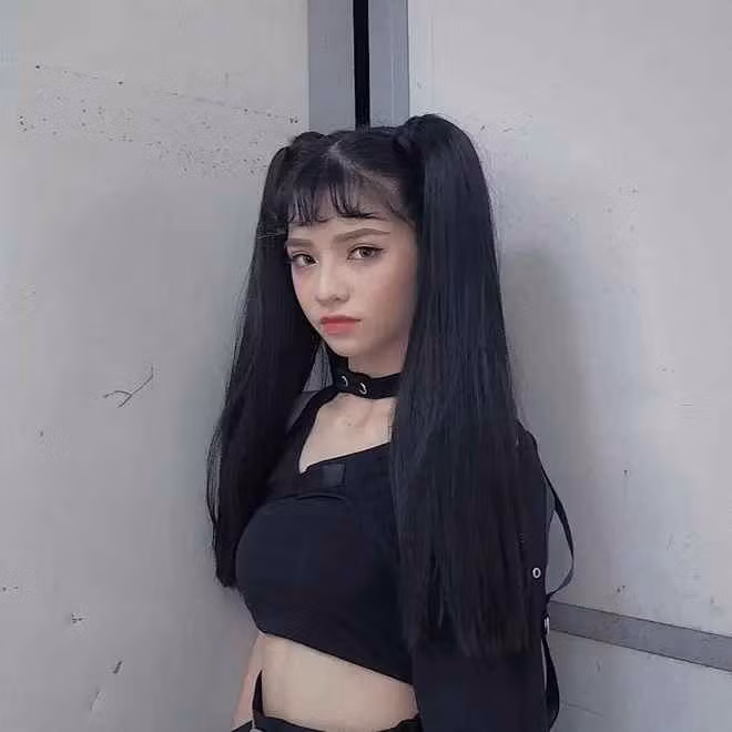 Vốn là một dancer chuyên nghiệp, CiiN không chỉ sở hữu khả năng nhảy mà còn có gương mặt "ăn hình", sáng sân khấu.