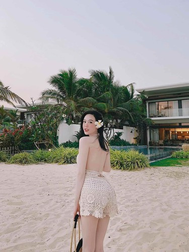 Hoá ra con dâu ông trùm điện tử đình đám Sài Gòn muốn đi học nấu ăn nhưng mẹ chồng lại khuyên bỏ đi vì cần gì đã có người giúp việc trong nhà nấu.