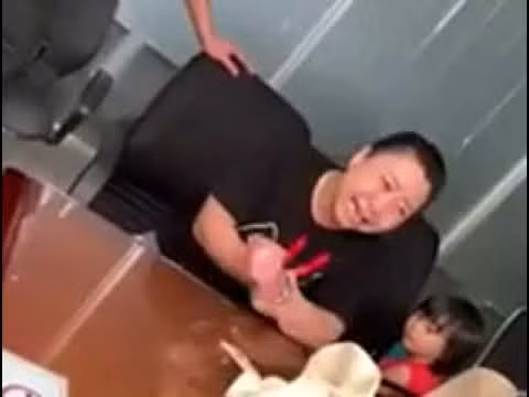 Theo chỉ dẫn của Hiền, Trang cùng đồng bọn đã thực hiện trót lọt 4 vụ cướp tài sản của khách với tổng số tiền hơn 84 triệu đồng. Tháng 11/2021, Công an Q.Đống Đa phát hiện hành vi phạm tội của Hiền nên đã khởi tố vụ án và khởi tố bị can, đồng thời bắt Hiền và đồng bọn để xử lý.