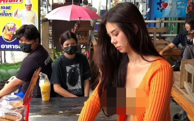 Ban đầu, gánh bánh của Olive chẳng được quá nhiều người chú ý, cho tới khi cô nàng quyết định thực hiện chiến lược riêng của mình. Đó là xuất hiện trong các bộ trang phục siêu mát mẻ khi thả rông hoàn toàn vòng một, thậm chí còn mặc những mẫu áo rất phong phanh.