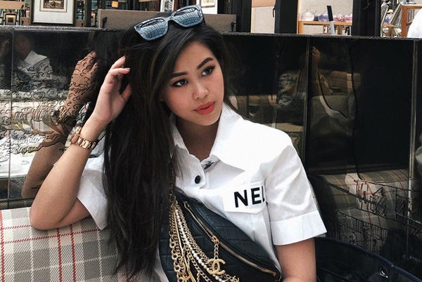 Tiên Nguyễn cho biết mình cao 1m64. Đây có thể được xem là một trong những lần hiếm hoi cô nàng tiết lộ về thông tin cá nhân trên MXH.