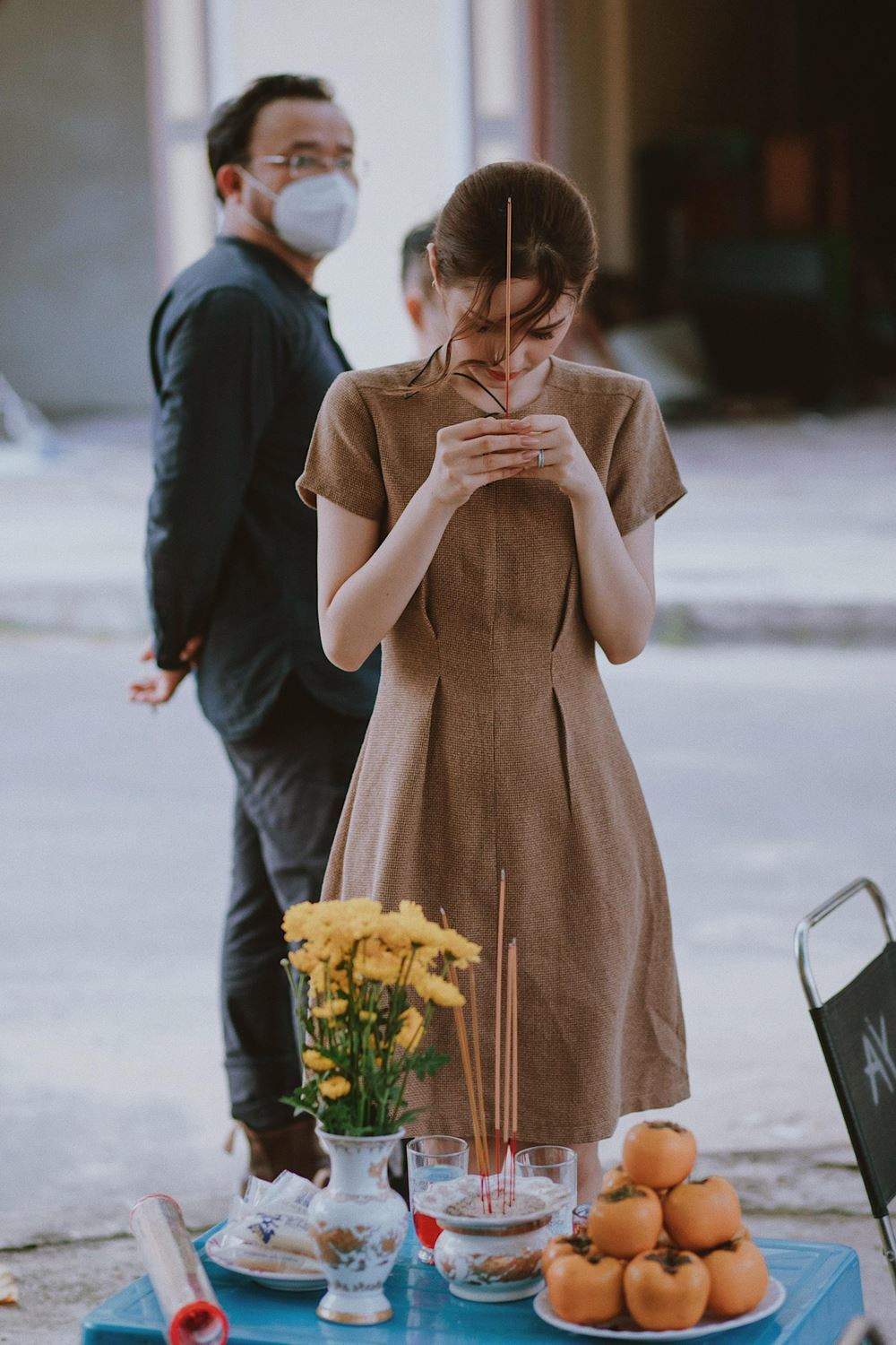 Đồng thời, dù còn khá trẻ nhưng cô nàng đã sở hữu một gia đình hạnh phúc, sự nghiệp ổn định và nhận được đông đảo tình cảm của khán giả.