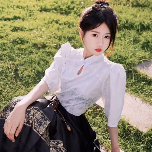 Mỹ Lệ cho biết, bản thân đã dành ra khoảng 1 tiếng mỗi ngày để chạy bộ. Thời gian này như phút giây thư giãn để cô có được tinh thần thoải mái bên cạnh các khung thời gian biểu làm nội dung, quay video, sinh hoạt cá nhân và livestream.