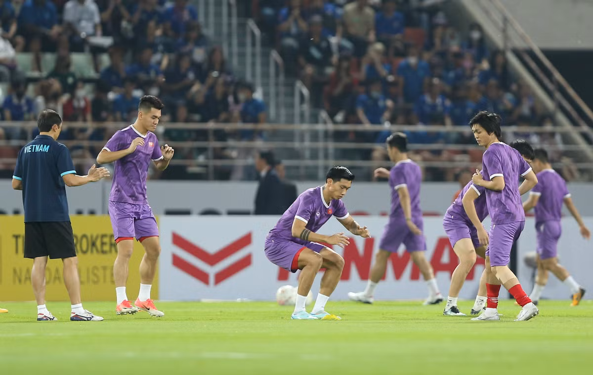 Thai Lan 1-0 Viet Nam: Loi chia tay buon cua thay Park-Hinh-8