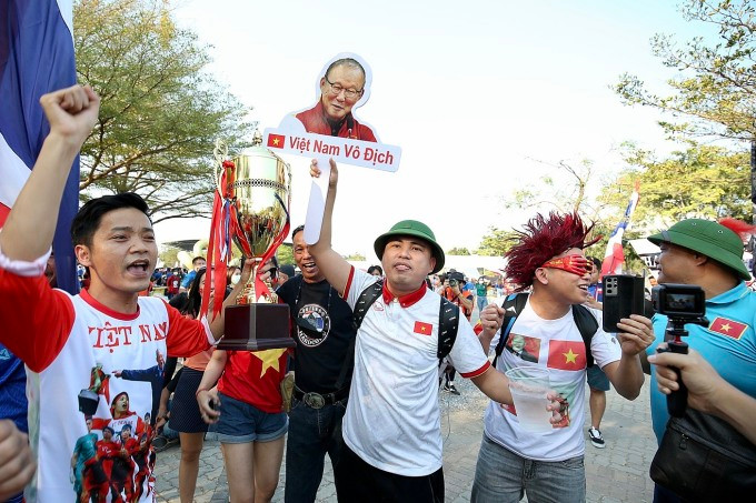 Thai Lan 1-0 Viet Nam: Loi chia tay buon cua thay Park-Hinh-15