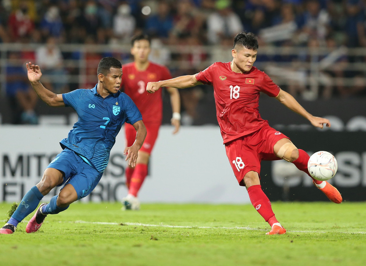 Thai Lan 1-0 Viet Nam: Loi chia tay buon cua thay Park
