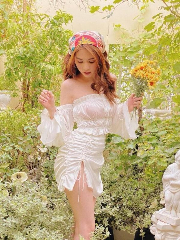 Từ một chân dài nhận nhiều chỉ trích vì phát ngôn trái chiều, Ngọc Trinh ngày càng được nhiều khán giả yêu mến.