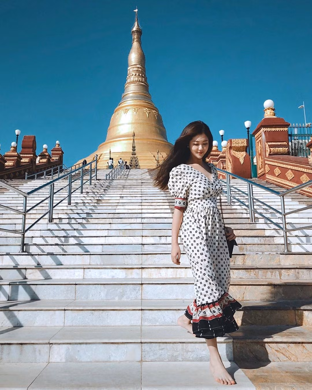 Ở Q&amp;A trên Instagram, tiếp viên hàng không Nam Phương đã có chia sẻ thoải mái về đề tài "bao giờ lấy chồng?" và nhanh chóng thu hút được sự chú ý và bình luận của nhiều người.