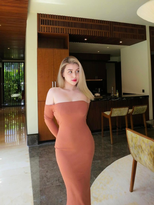 Sunna chỉ chia sẻ chuyện không vui này duy nhất một lần, sau đó không hề nhắc đến chuyện quá khứ.