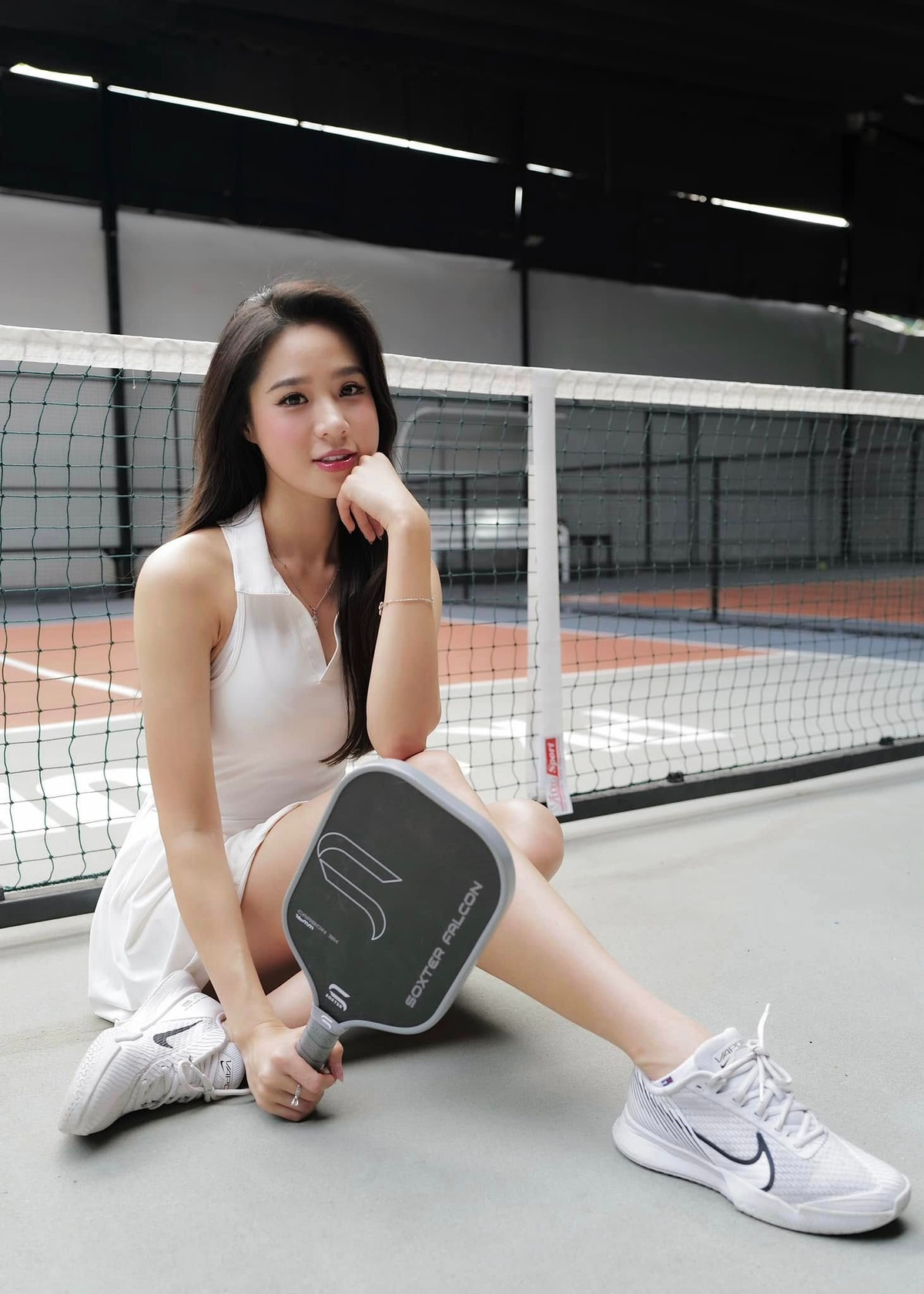 Bảo Châu mới chơi pickleball nhưng được khen ngợi sở hữu kỹ thuật tốt.