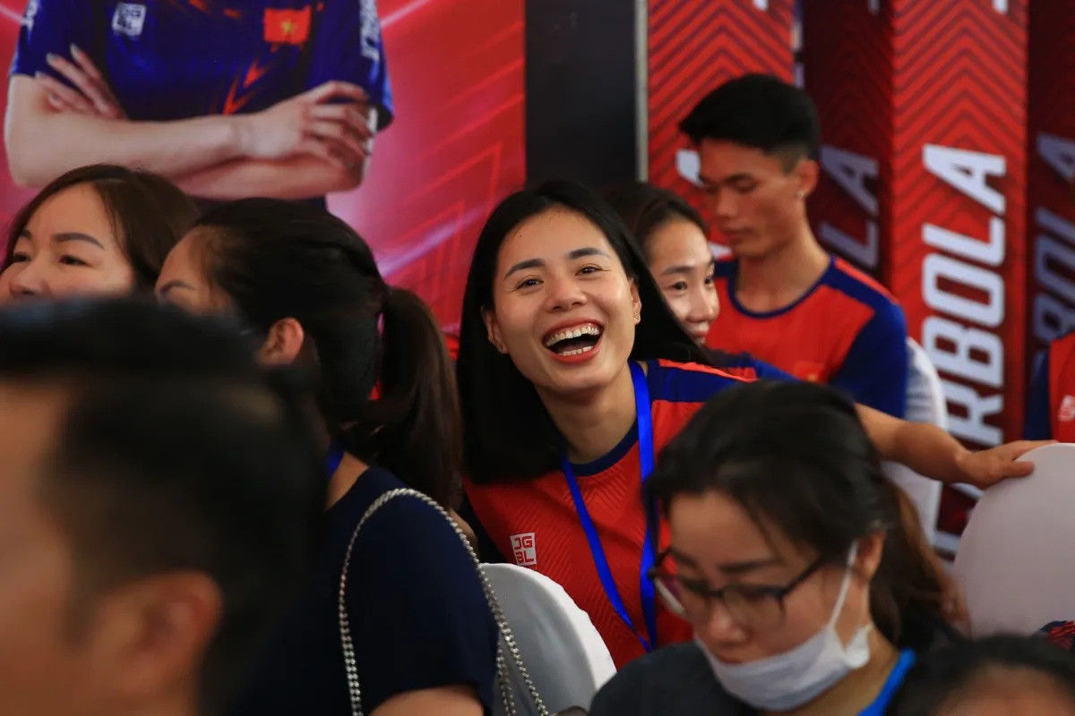 Bộ sưu tập trang phục của đoàn thể thao Việt Nam năm 2023 mang thông điệp "Play like a Champion'' thể hiện sự thấu hiểu đối với những khó khăn và các nỗ lực của các VĐV.