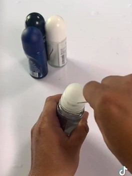 Cụ thể, các thành viên để lại bình luận như: như: "Nhiều người bình luận "thật không" làm mị mắc cười ghê" hay "Tự nhiên sáng chủ nhật thức dậy, ai cũng bảo trong chai lăn nách có đồ quý hiếm?".