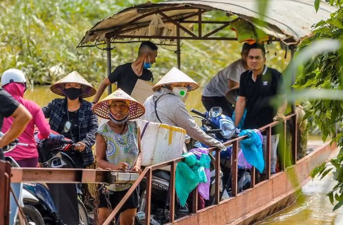 Toàn cảnh khu vực tập thể thao tại bãi giữa sông Hồng