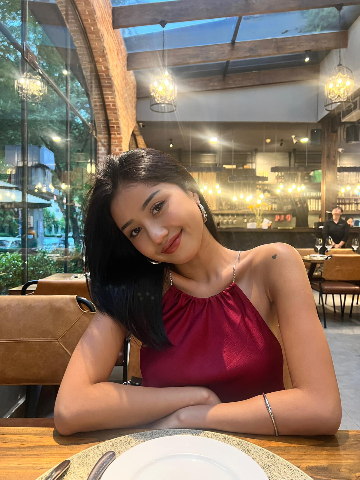 Ngoài sốc visual Trịnh Thảo ở thời điểm hiện tại, nhiều người còn nhiệt liệt đẩy thuyền cặp đôi Chao (Lê Hải) và Nhi (Trịnh Thảo) ở ngoài đời.