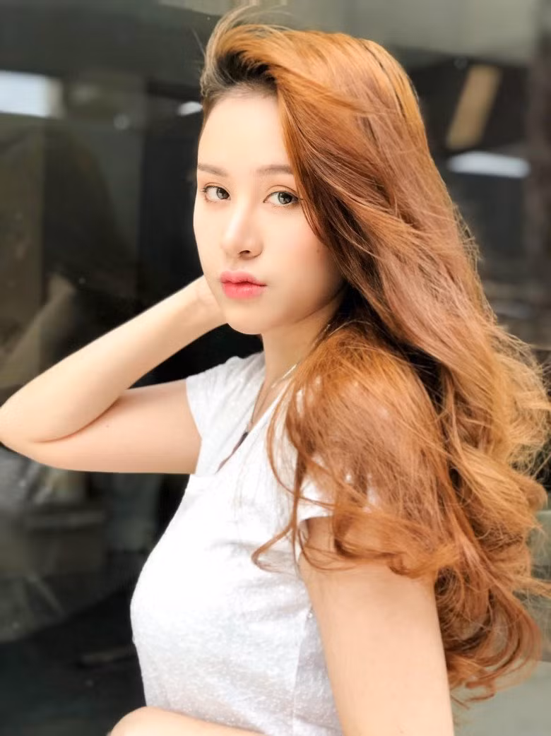 Sự thay đổi tích cực của bà Tưng được netizen ủng hộ vì thế độ "thoát fan" của cô nàng là cực ít.