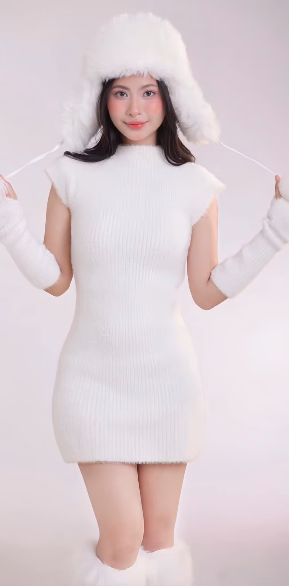 Mặc dù vậy, cũng có một số người tỏ ra hoài nghi về tính xác thực của những hình ảnh này, đặt câu hỏi liệu đây có phải là một chiêu trò PR, câu view hay không.