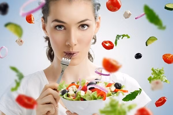 Chi em thuong xuyen an 5 thuc pham nay dam bao da dep, dang xinh