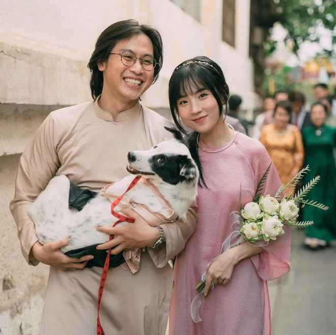 Có chút hờn dỗi, Minh tự nhủ anh sẽ cho cả hai một cơ hội cuối, ấn nút “kết bạn” lại lần nữa. Lần này, Minh ngạc nhiên khi vừa gửi lời mời đi, Hà đồng ý luôn, còn chủ động vào nhắn tin hỏi han anh: “Hế lô, ai đó?”.