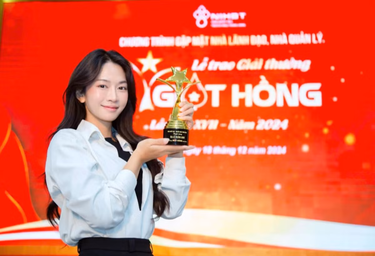 Sau cú sốc bị cắt sóng, Lê Bống cho biết cô ghi nhớ mọi lời nhận xét và luôn hy vọng có một ngày nỗ lực thay đổi hình tượng được đền đáp. Hiện tại cô bạn hạnh phúc khi vượt qua những vấp ngã của tuổi trẻ.