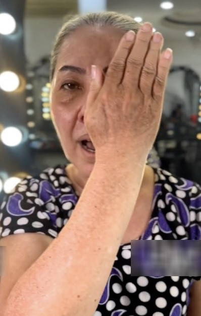 Thậm chí có nhiều người xem còn nhận xét rằng "nhờ make up đã giúp cho người phụ nữ trẻ ra cả 20 tuổi".