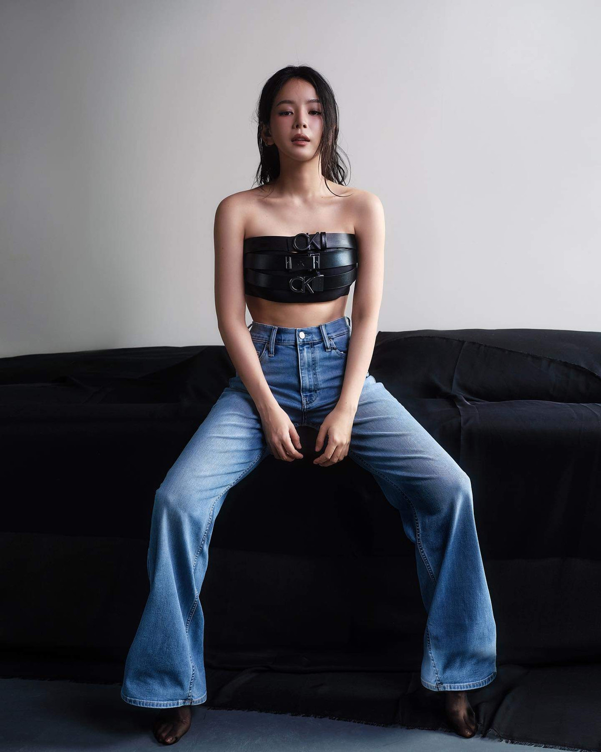 Mặc dù làm việc trong môi trường được cho "dễ sa ngã" nhưng Mie cho rằng cô "gần bùn mà chẳng hôi tanh mùi bùn. Tôi hạnh phúc khi có được sự công nhận, yêu thương của khán giả. Bước lên sân khấu, tôi luôn là chính mình, hết mình với âm nhạc", Mie chia sẻ.