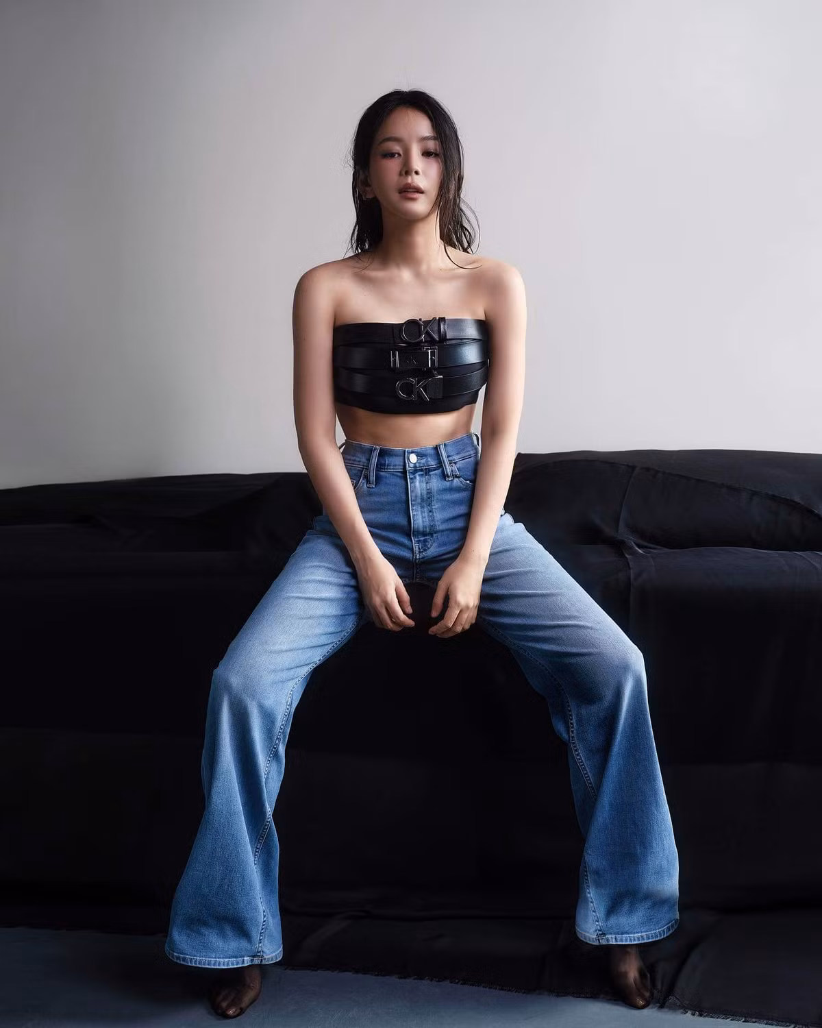 Mặc dù làm việc trong môi trường được cho "dễ sa ngã" nhưng Mie cho rằng cô "gần bùn mà chẳng hôi tanh mùi bùn. Tôi hạnh phúc khi có được sự công nhận, yêu thương của khán giả. Bước lên sân khấu, tôi luôn là chính mình, hết mình với âm nhạc", Mie chia sẻ.