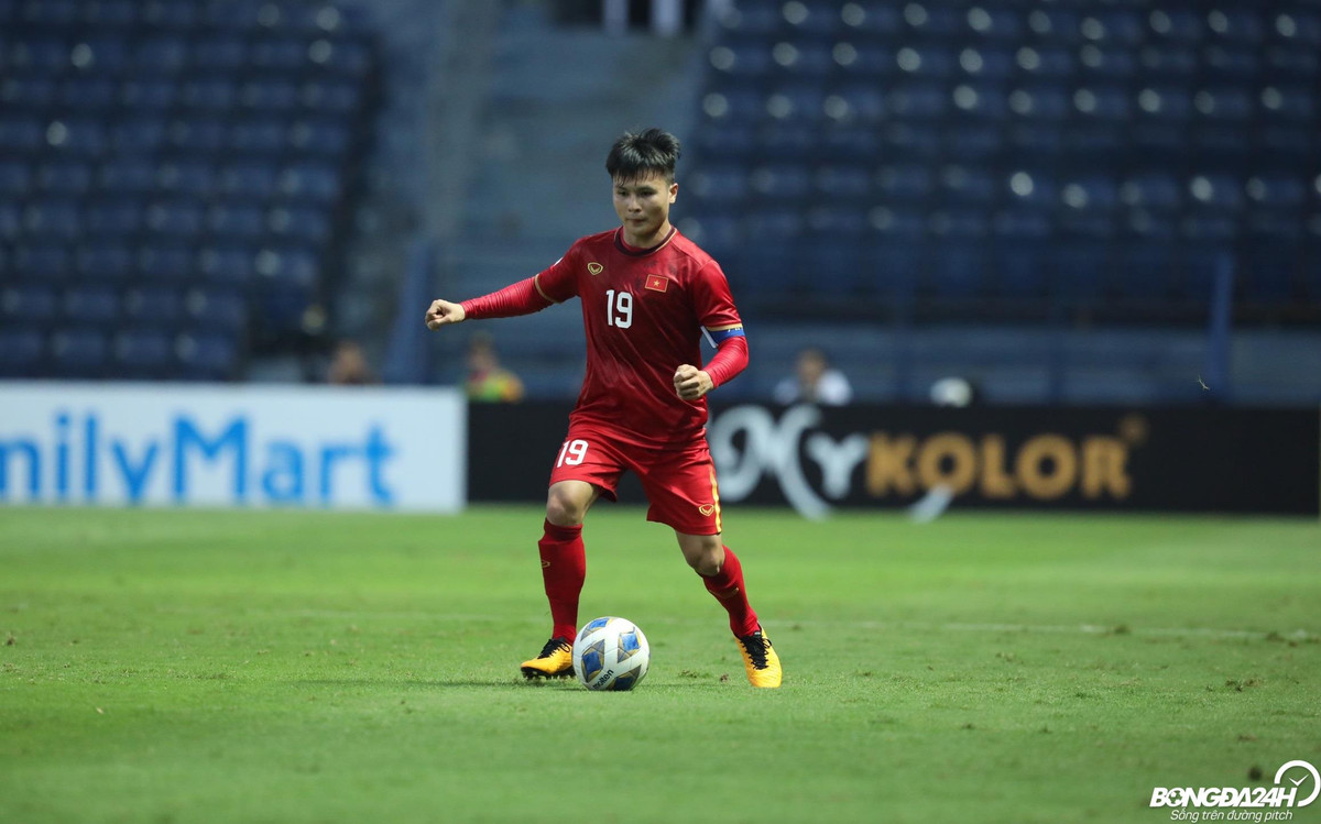 Quang Hải là cầu thủ quan trọng với U23 Việt Nam. Không chỉ là phương án tấn công, Hải "con" còn là thỏi nam châm hút sự chú ý của đối phương để các đồng đội có cơ hội rảnh chân kết thúc những tình huống tấn công.