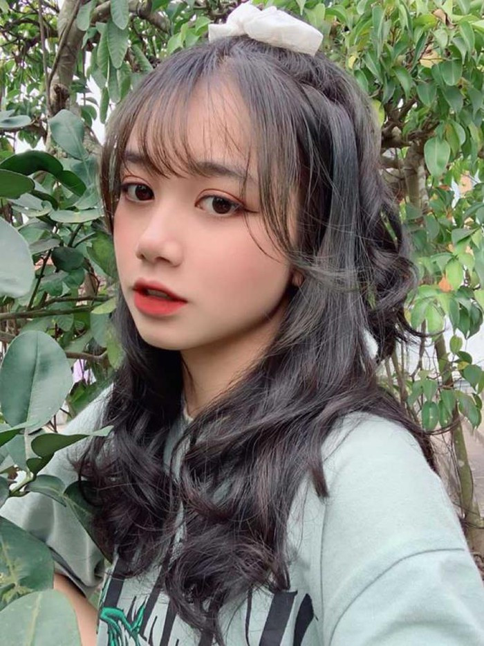 Cho đến thời điểm hiện tại, với Diệu Anh “điều may mắn nhất chính là có thể tự lập trong cuộc sống, kiếm tiền để không phụ thuộc vào bố mẹ quá nhiều và được theo học tại ngôi trường mà mình mơ ước”.