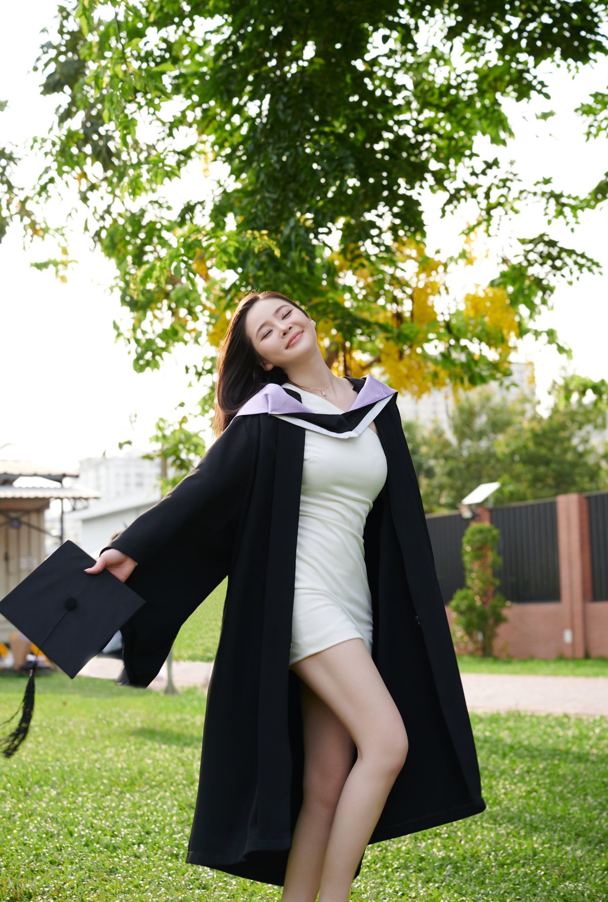 Thái Thảo Nguyên bắt đầu làm người mẫu từ năm 13 tuổi. Cơ duyên đưa cô trở thành người mẫu nhờ chương trình Vteen.