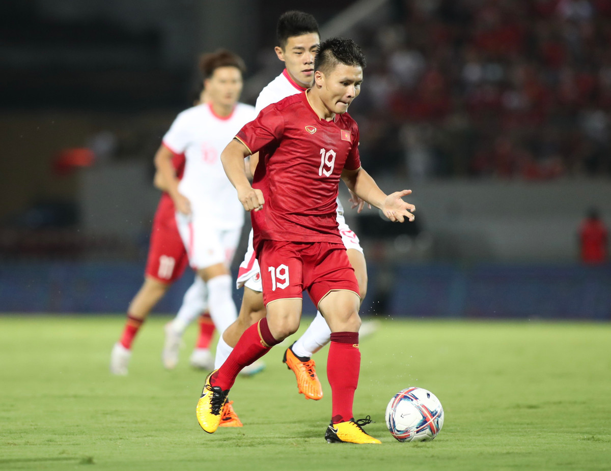 Doi tuyen Viet Nam thang nhe Hong Kong ngay ra mat HLV Troussier-Hinh-7