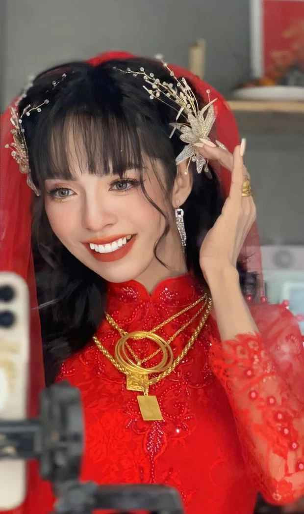 Tuy nhiên, nhiều người vẫn cho rằng có thể đây không phải sự thật, dù bộ ảnh cưới trông rất công phu, hiện tại Võ Thành Ý cũng chưa lên tiếng chính thức về điều này.