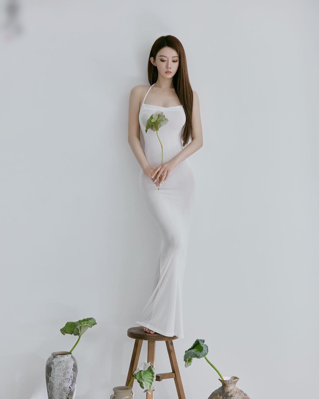 Sau đó, Chu Lâm Gia liên tục góp mặt trong hàng loạt các dự án truyền hình khác như: "Người vợ tốt", "Xin chào, ngọn lửa xanh" và "Gặp em trong biển đám đông",... song không gây được nhiều sự chú ý.