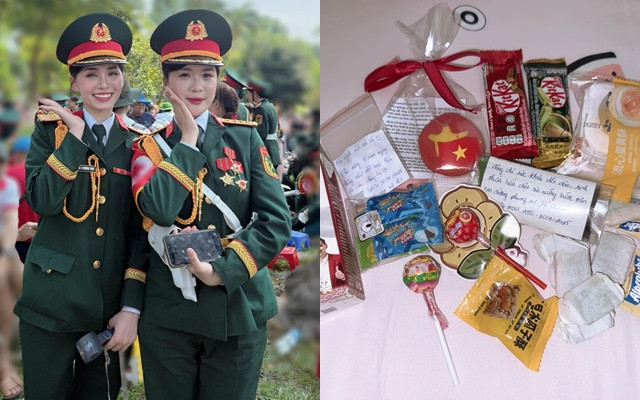 "Mọi người đáng yêu thật sự luôn", nữ chiến sĩ Phương Thảo chia sẻ. Có lẽ lúc này đây, ngọt ngào không phải là kẹo mà chính là tình cảm, sự chân thành mà dân và quân ta dành cho nhau.