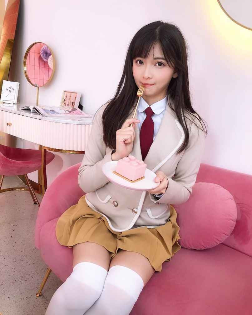 Rất nhanh sau đó, lượng follow trên mạng xã hội của Wang Sing tăng nhanh chóng mặt.