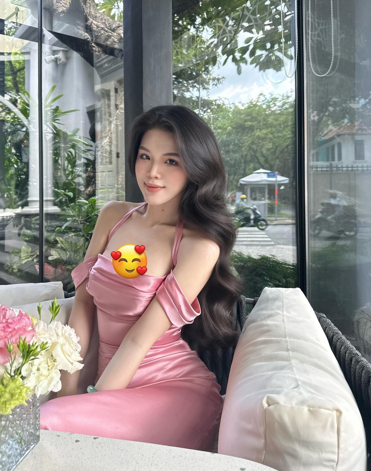 Trong quá trình giảm cân, Tuyết Nhung cũng gặp rất nhiều rào cản mà lớn nhất là tâm lý muốn bỏ cuộc. Thời gian đầu, cô nàng chưa có kiến thức, giảm cân theo cách tiêu cực khiến cân nặng xuống nhanh và tăng lên ngay sau đó nên nhiều lúc muốn từ bỏ.