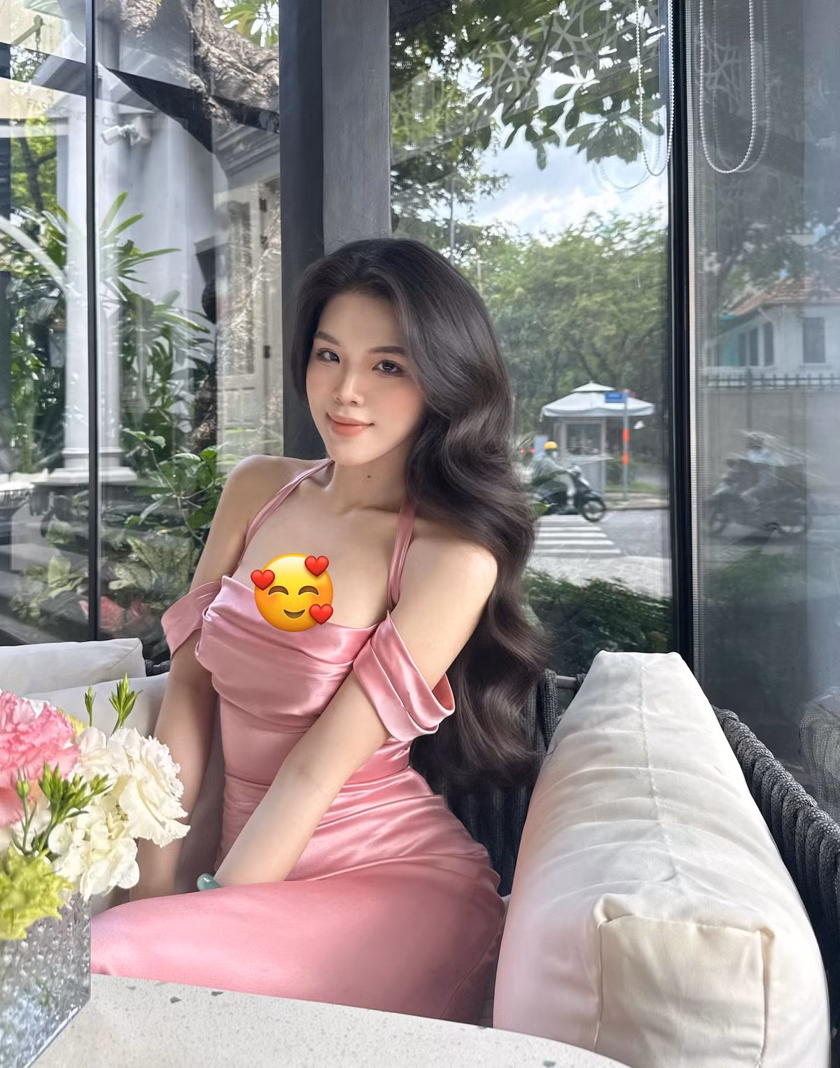 Trong quá trình giảm cân, Tuyết Nhung cũng gặp rất nhiều rào cản mà lớn nhất là tâm lý muốn bỏ cuộc. Thời gian đầu, cô nàng chưa có kiến thức, giảm cân theo cách tiêu cực khiến cân nặng xuống nhanh và tăng lên ngay sau đó nên nhiều lúc muốn từ bỏ.