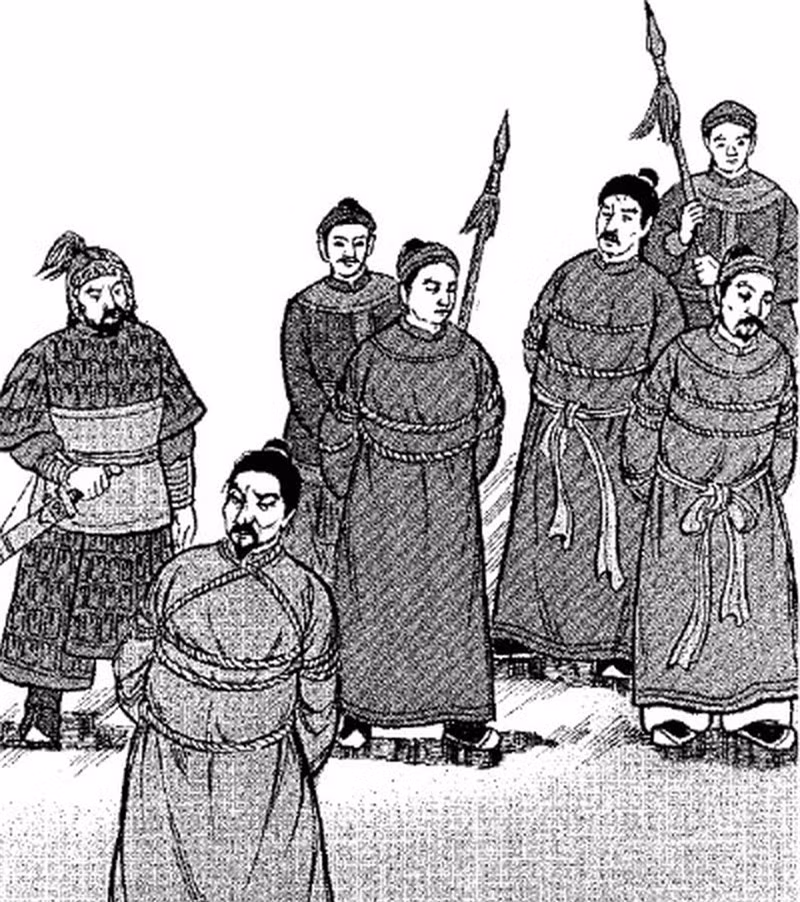 Dưới thời Nguyễn, việc tham ô, tham nhũng của dân bị trừng trị rất nghiêm khắc. Bộ luật Gia Long ra đời có 400 điều, 79 điều quy định về các tội liên quan tham nhũng. Trong đó, điều 31 quy định quan lại nhận hối lộ phải chịu hình phạt thấp nhất là 70 trượng, cao nhất là treo cổ.