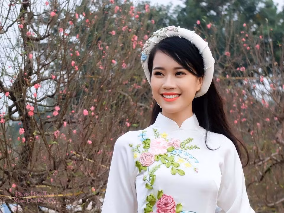 Không chỉ gây chú ý khi trở thành MC "Bữa trưa vui vẻ", Mai Phương từng gây “sốt” khi đăng kí dự thi Hoa hậu Việt Nam 2020 nhưng quyết định rút lui ở phút chót.