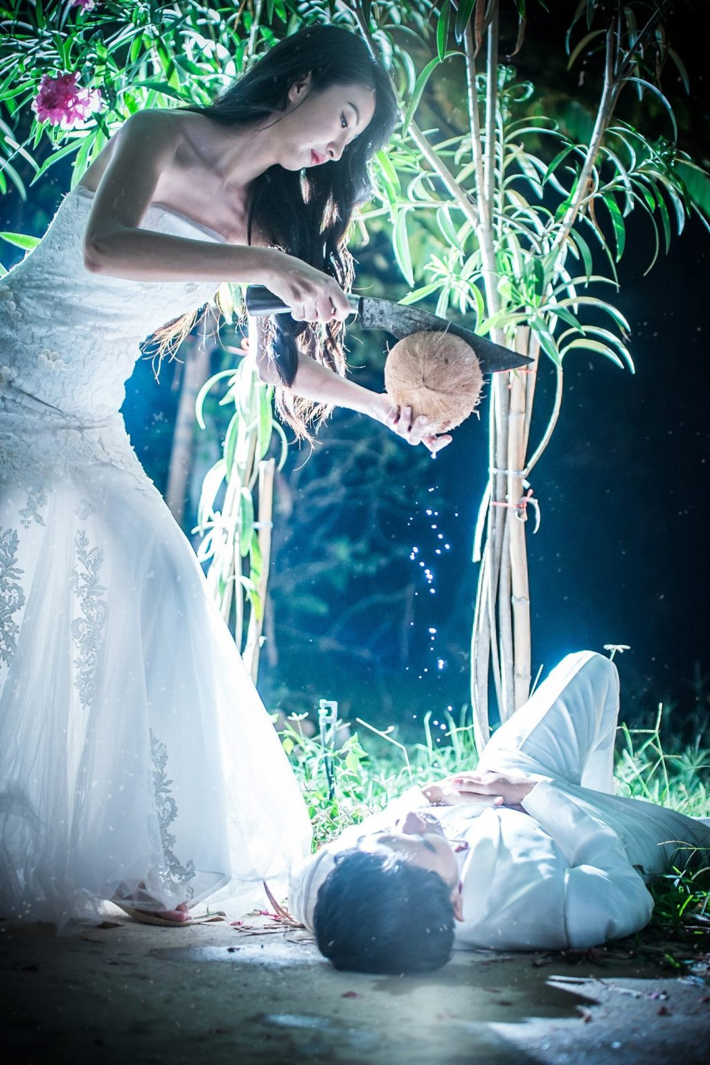 Dù ý nghĩa nhưng không ít người cảm thấy sởn da gà khi xem những bức ảnh cưới này.