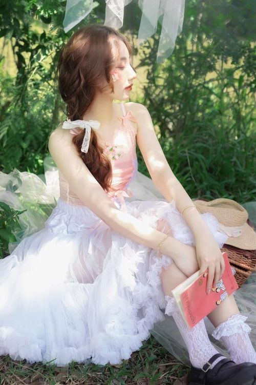 Sau khi thực hiện bộ ảnh, Thoại Quyên nhận được về nhiều sự quan tâm tích cực. Từ đó, cô bạn dần làm quen, tìm hiểu và cảm thấy yêu thích hơn với công việc này.