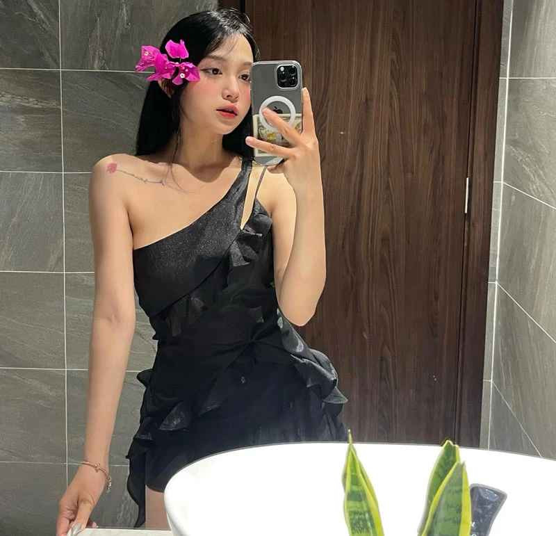 Người đẹp đến từ Gia Lai cũng thường xuyên sắp xếp thời gian đi du lịch để trải nghiệm cuộc sống ở các vùng miền.