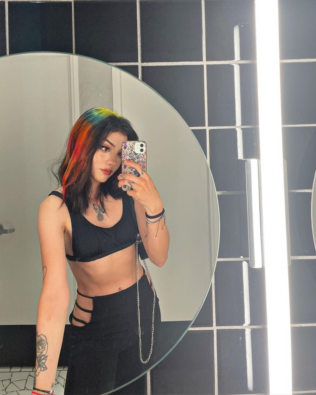 Chia sẻ trên World Archery Sport, Giraldo cho biết: "Sau khi đọc những cuốn sách, tôi bắt đầu quan tâm đến môn bắn cung. Nhiều người nghĩ rằng đó chỉ là vì câu chuyện thời thượng, nhưng tôi đã tìm ra niềm đam mê thực sự của mình".