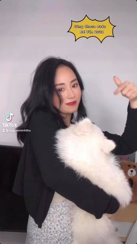 Trên trang TikTok, Minh Thu để luôn lời giới thiệu cực dễ thương: "Học Vật lý thế hệ Gen Z" vô cùng gần gũi.