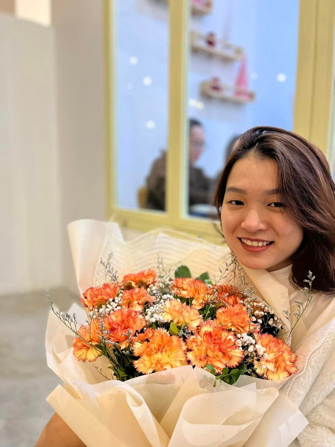 Mỹ Hậu sinh năm 1999, đến từ Đà Nẵng là một trong ba trọng tài nữ của Việt Nam làm nhiệm vụ ở môn cờ ốc tại SEA Games 32.