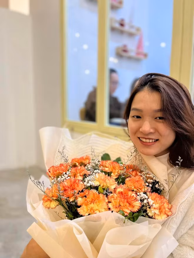 Mỹ Hậu sinh năm 1999, đến từ Đà Nẵng là một trong ba trọng tài nữ của Việt Nam làm nhiệm vụ ở môn cờ ốc tại SEA Games 32.