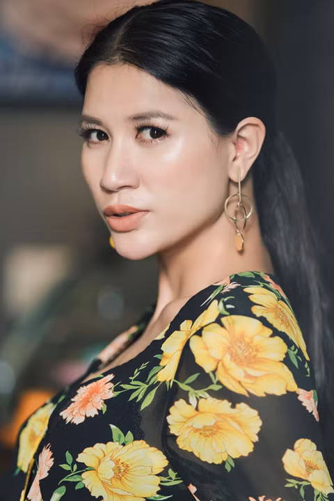 Hiện tại, đoạn livestream của Trang Khàn về câu chuyện nói trên đang được chia sẻ rầm rộ trên nhiều diễn đàn mạng xã hội, nhanh chóng nhận về nhiều ý kiến bàn luận.